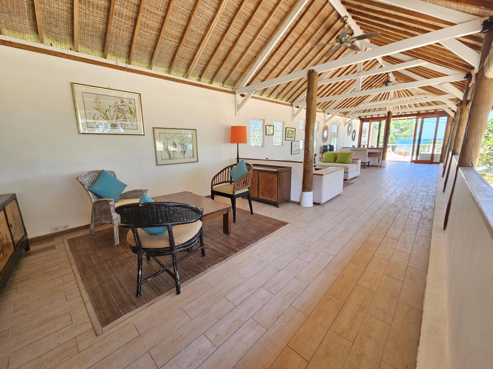Villa Aurora: 4 Bedroom Front