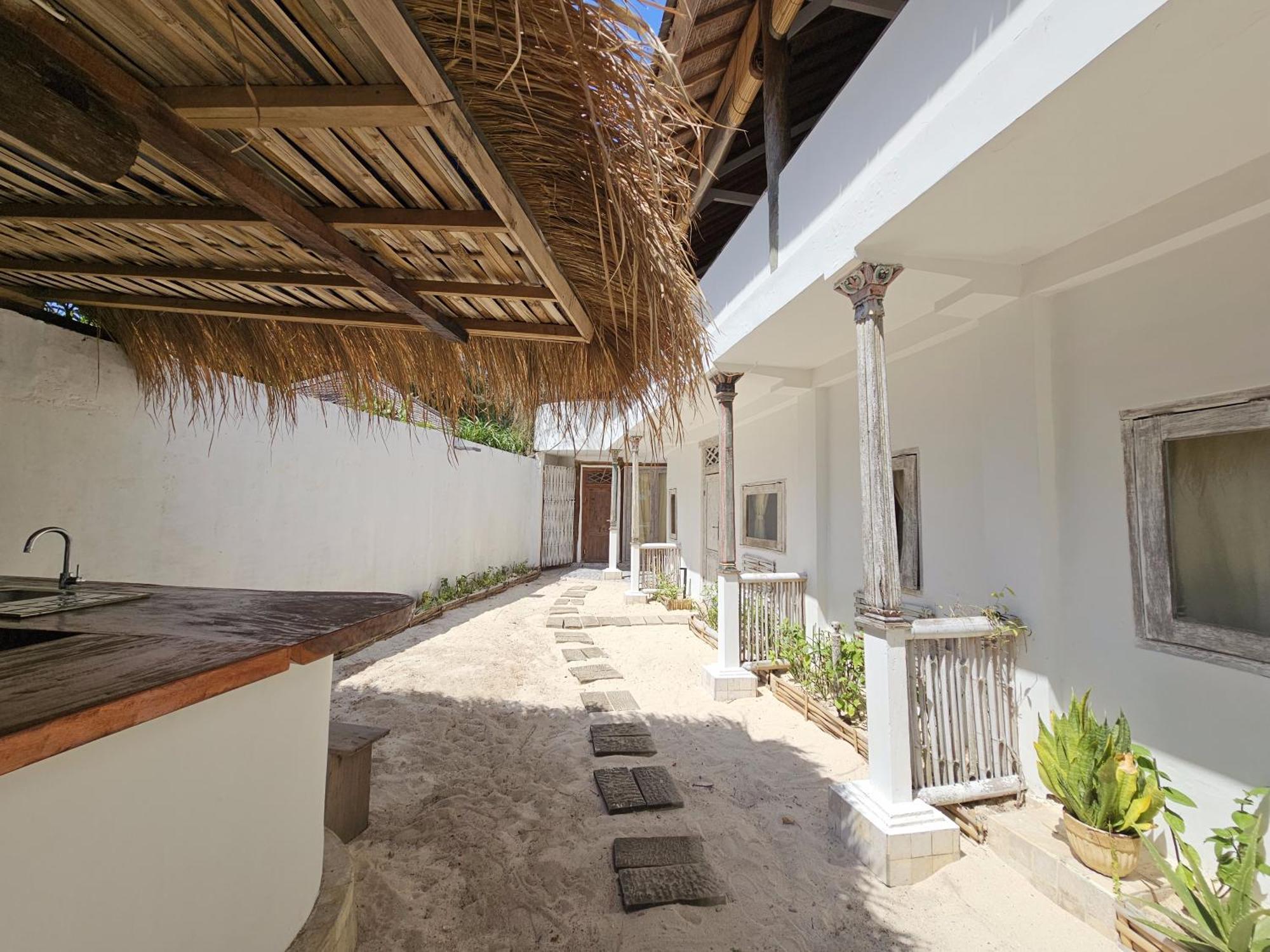 Aurora: 4 Bedroom Front Villa